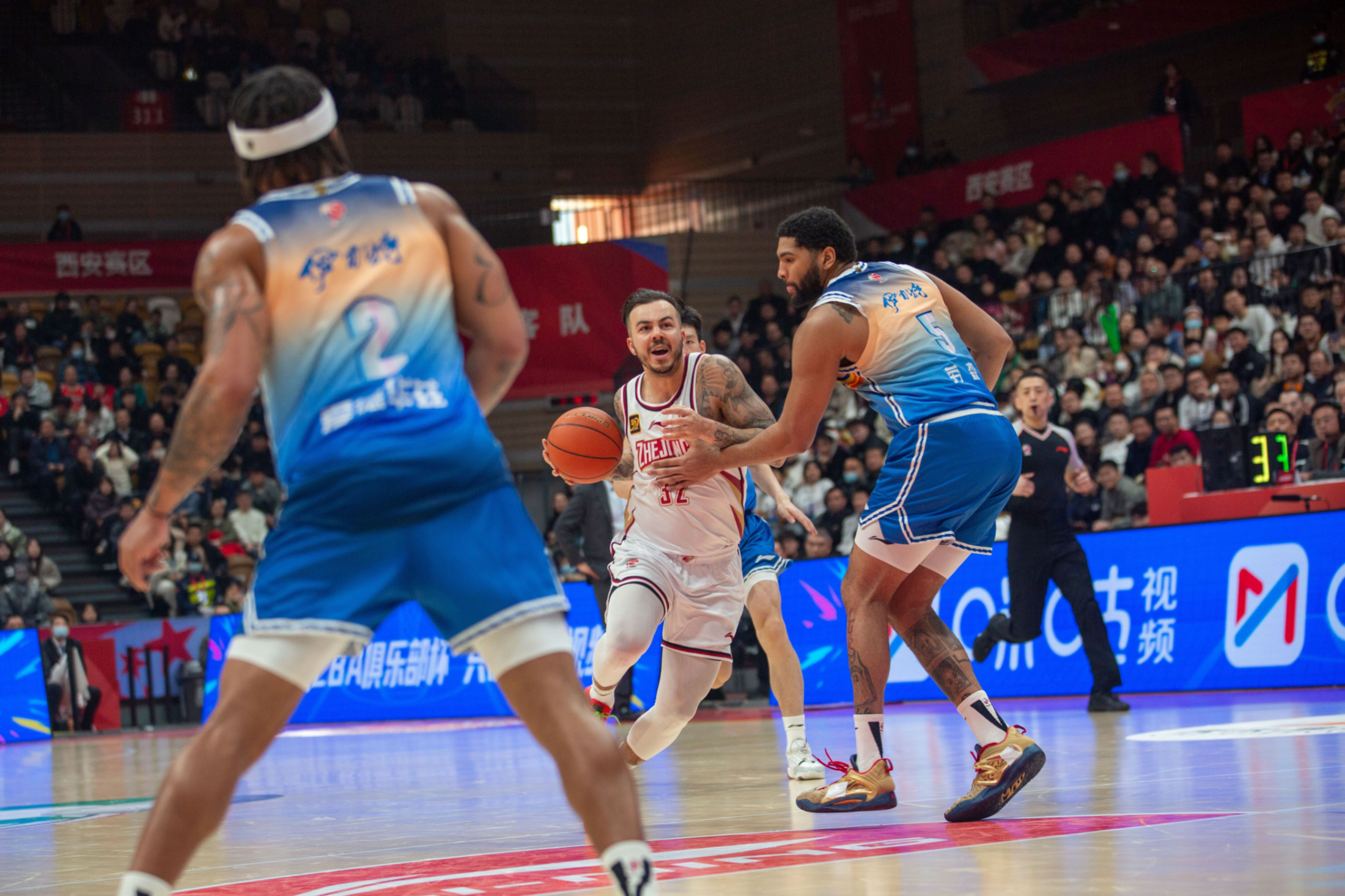 关于今夜犹他爵士备战NBA常规赛，调整名单细节曝光，球迷炸锅，心理建设被强调的信息