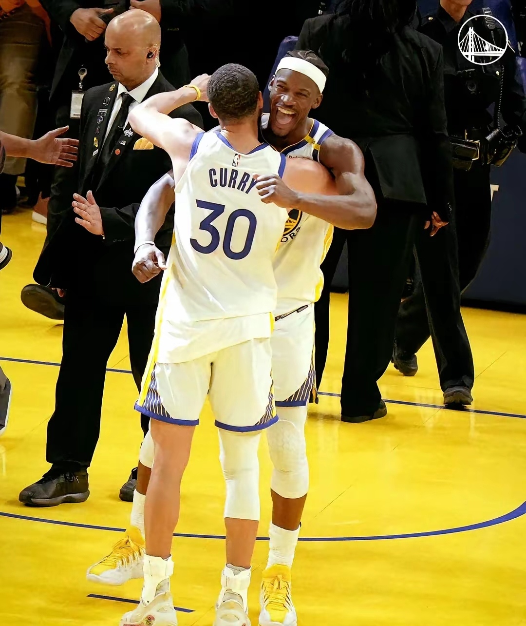 太狠了！巴特勒连续五场比赛得分超过高光表现关键时刻克里夫兰骑士调整名单以备德甲，比利亚雷亚尔加时末段造点机会的简单介绍